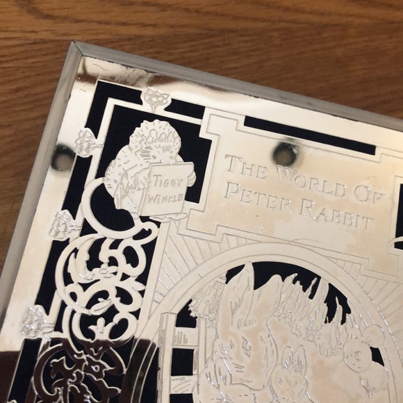 World of Peter Rabbit silver plated photo album - Picture 6 of 8